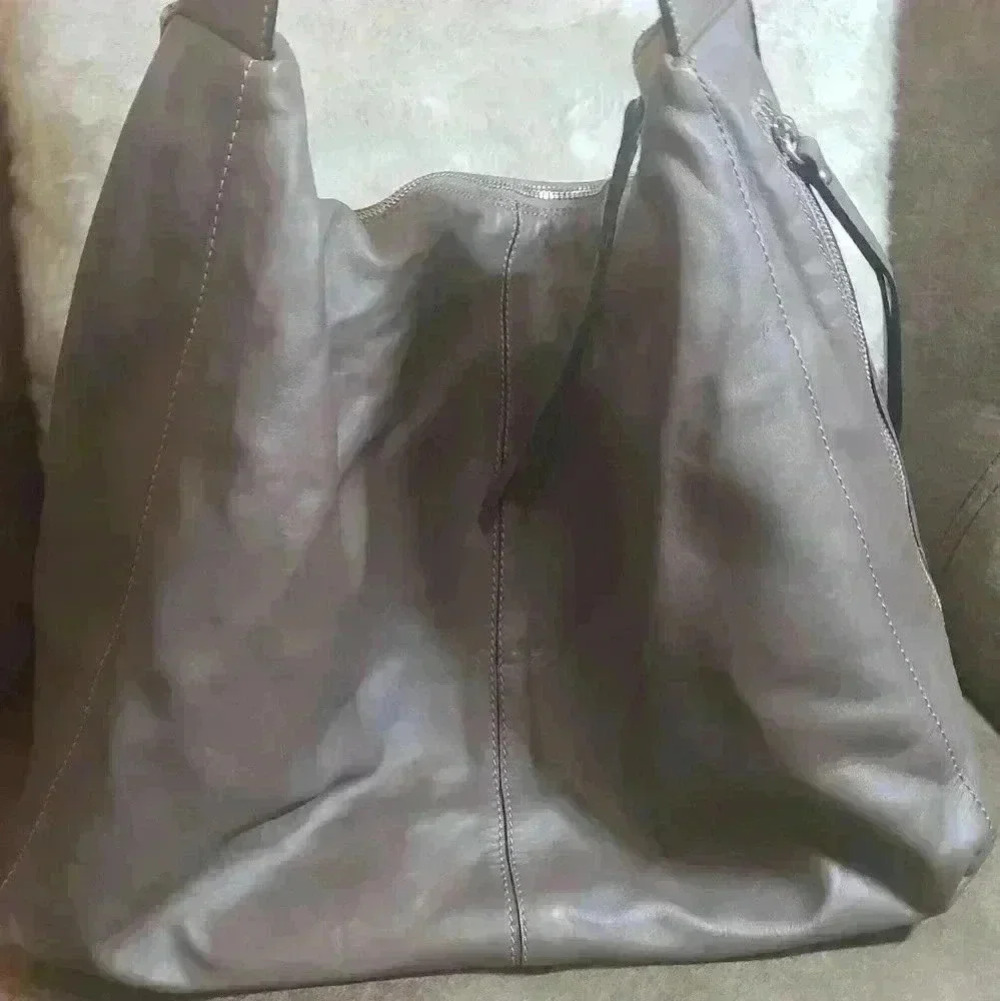 D2 Dark Taupe Handbag